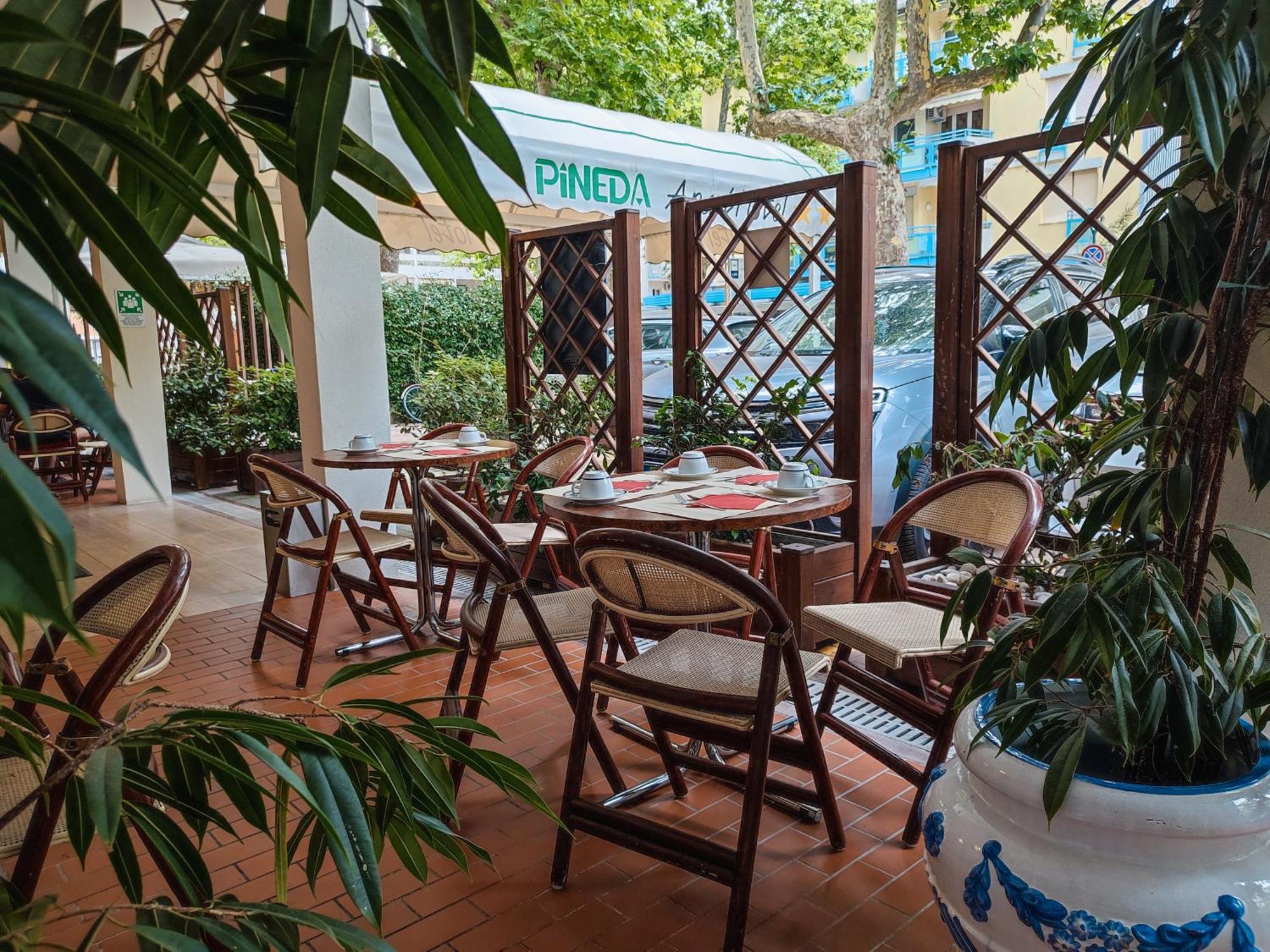 Aparthotel Pineda Bibione Bagian luar foto